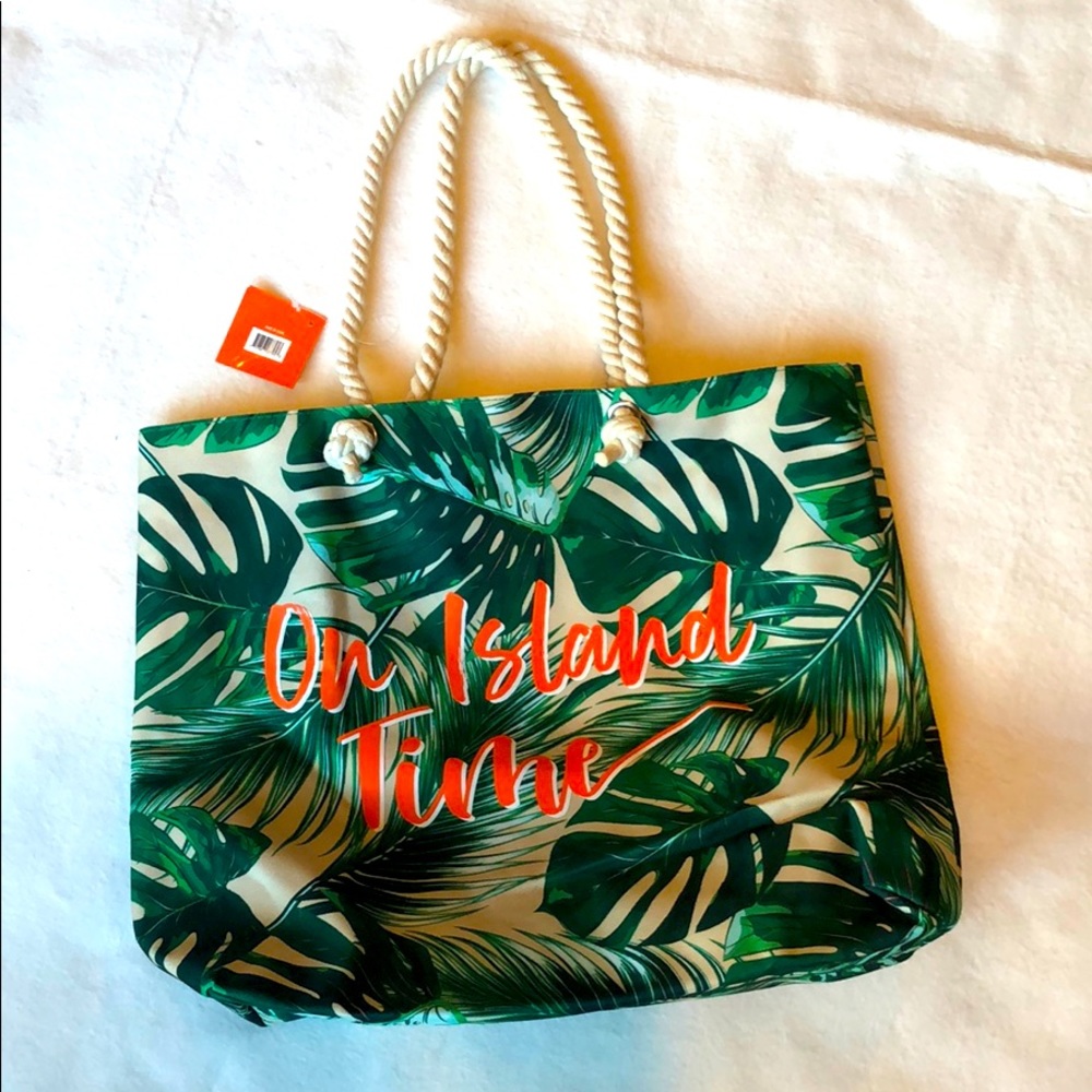 NWT Beach Bag with Double Rope Straps